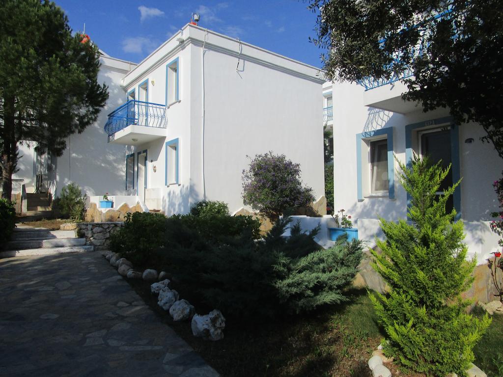 Club Mackerel Holiday Village Foça Exterior foto