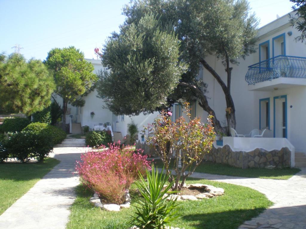 Club Mackerel Holiday Village Foça Exterior foto